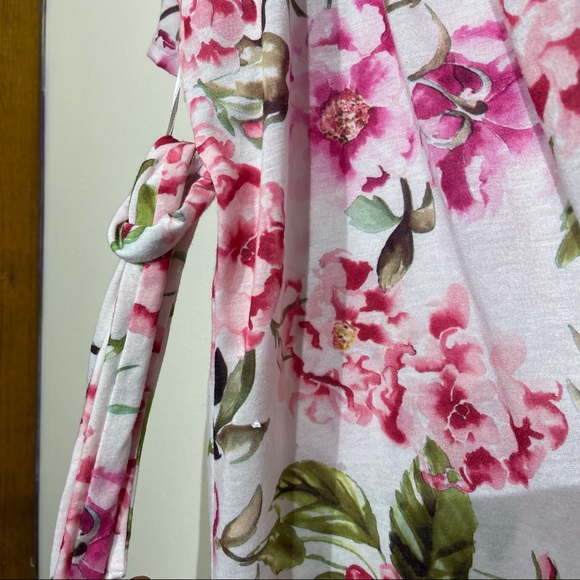 Show Me Your Mumu Floral Print Robe - Picture 5 of 6